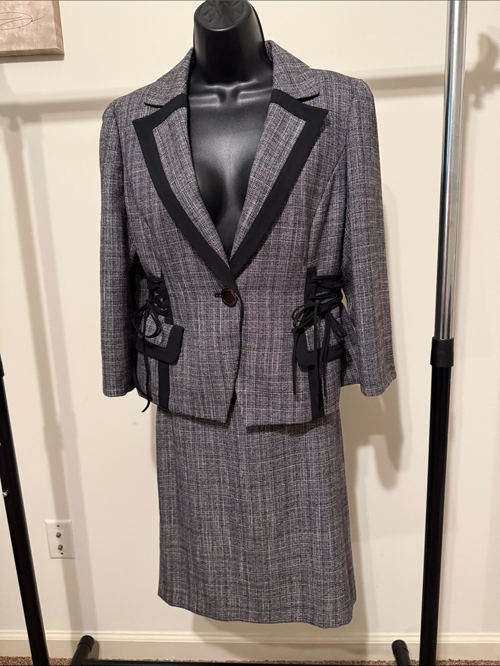 Nine West 2 pc tweed suit